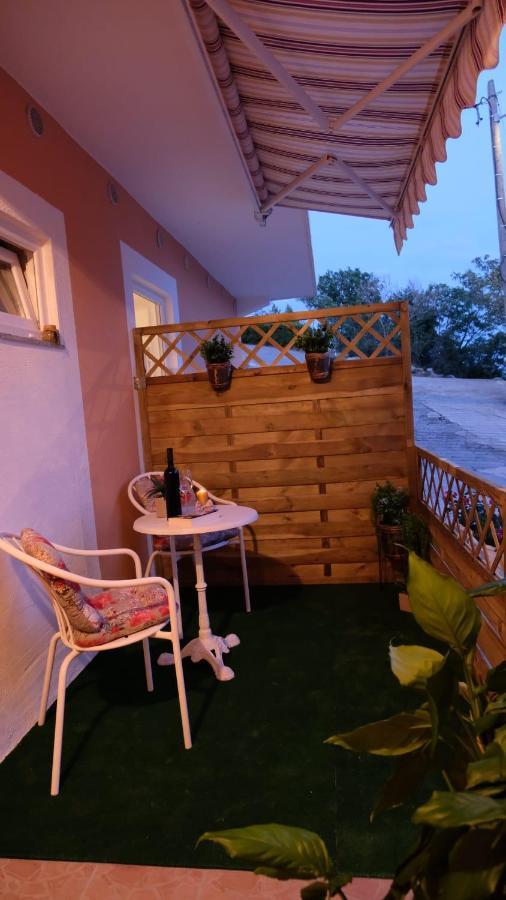 Porat Apartment Starigrad Exterior photo